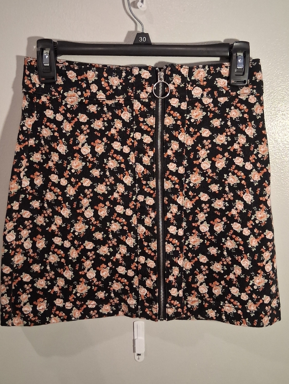 Forever 21 90s Inspired Black Floral Zip-Front Mini Skirt with Ring Pull